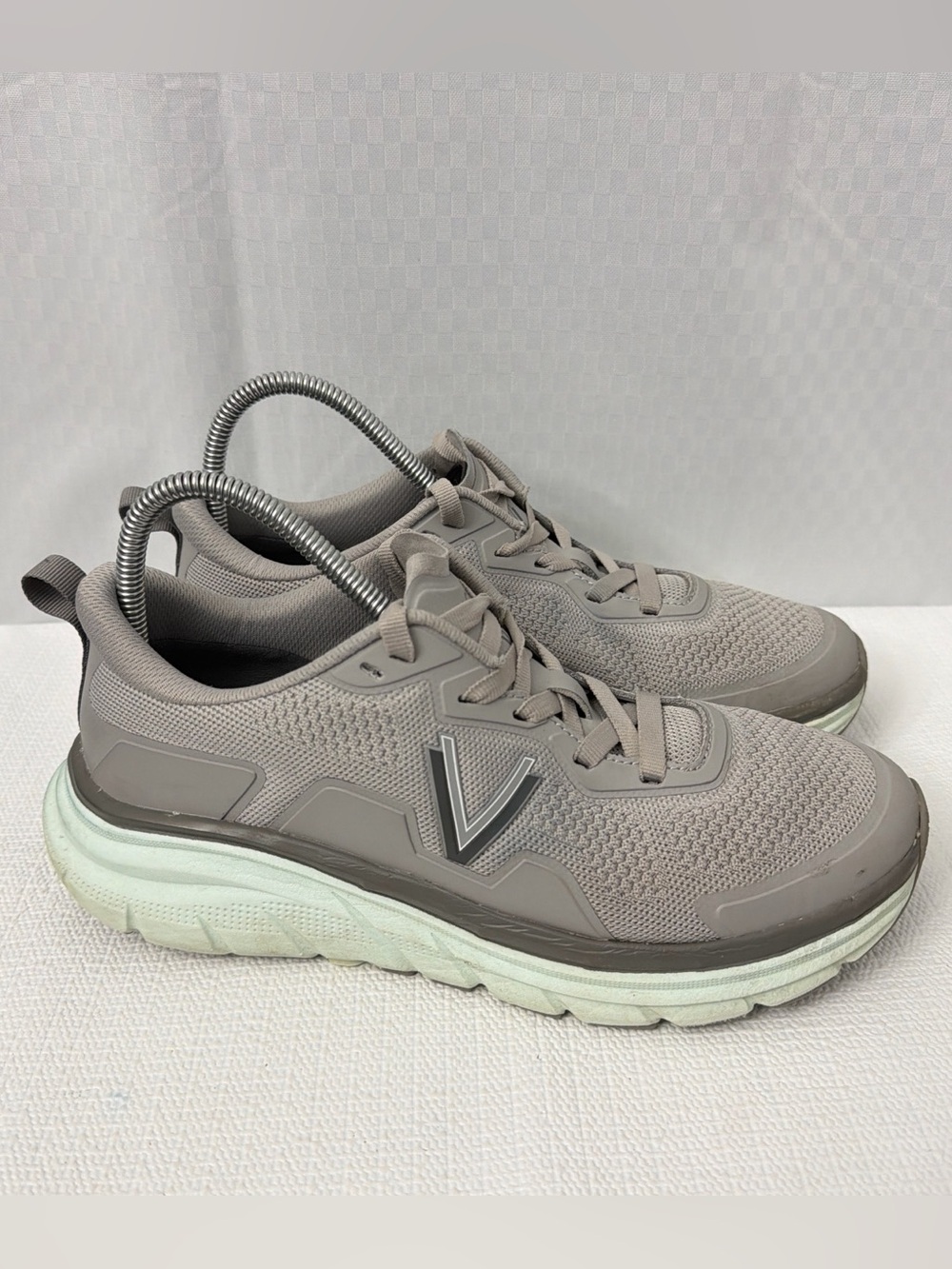 Vionic Walk Max Shoes Womens Size 9 Light Grey Sneakers